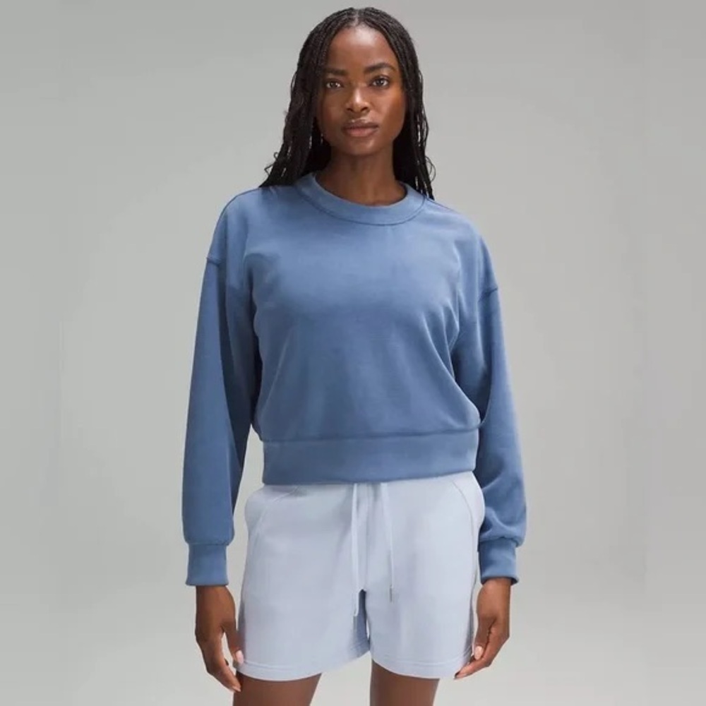 lululemon athletica soft stream sweatshirt